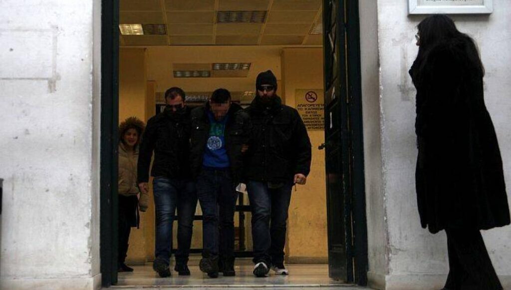 Υπόθεση δολοφονίας Μ.Κουμανταρέα – Στο εδώλιο οι δύο Ρουμάνοι